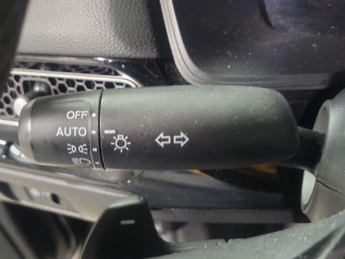 Used 2025 Honda Civic Sport image 25