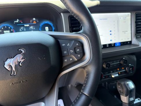Used 2025 Ford Bronco Outer Banks AWD/4WD image 42