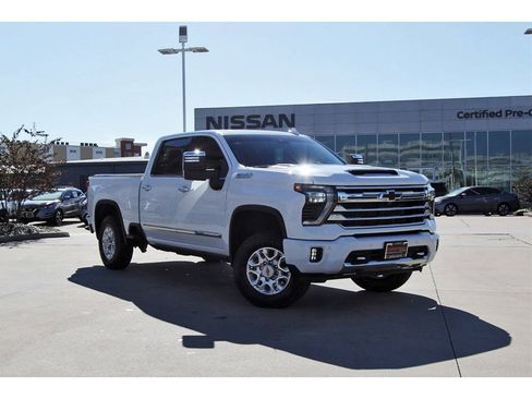 Used 2024 Chevrolet Silverado 2500 High Country w/ High Country Premium Package image 1
