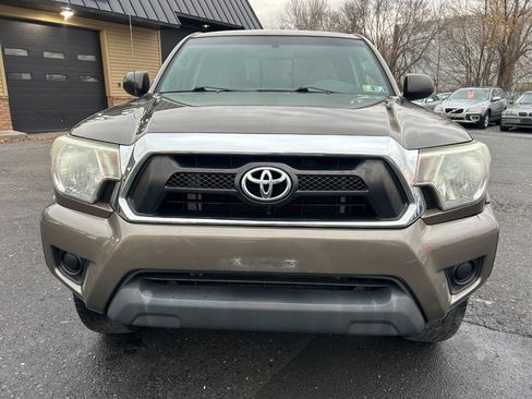 Used 2014 Toyota Tacoma 4x4 Access Cab w/ SR5 Package image 2