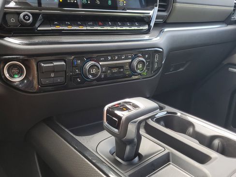 Used 2023 Chevrolet Silverado 1500 ZR2 w/ Technology Package image 28