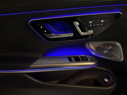 New 2026 Mercedes-Benz CLE 300 4MATIC Coupe image 10