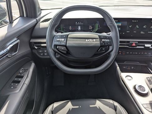 New 2026 Kia Sportage X-Line AWD/4WD image 14