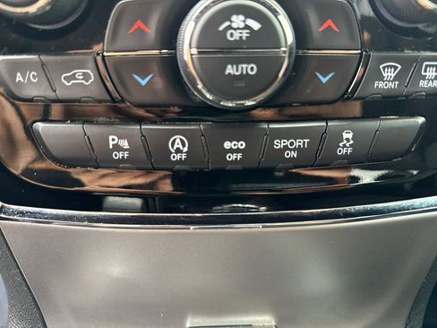 Used 2020 Jeep Grand Cherokee Altitude RWD image 39