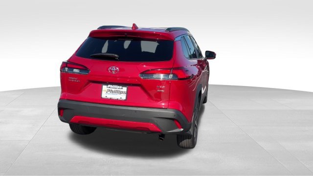 Used 2024 Toyota Corolla Cross XLE AWD/4WD image 7