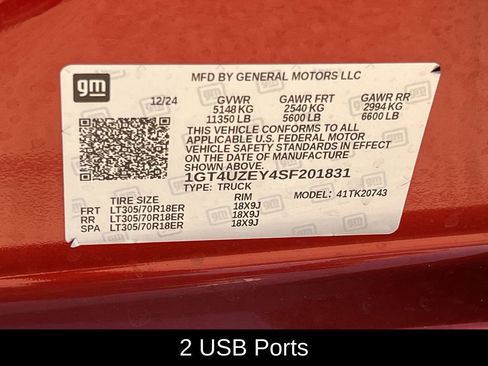 Used 2025 GMC Sierra 2500 AT4X image 36