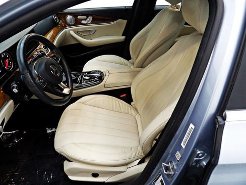 Used 2018 Mercedes-Benz E 400 E 400 4MATIC AWD 4dr Sedan image 8