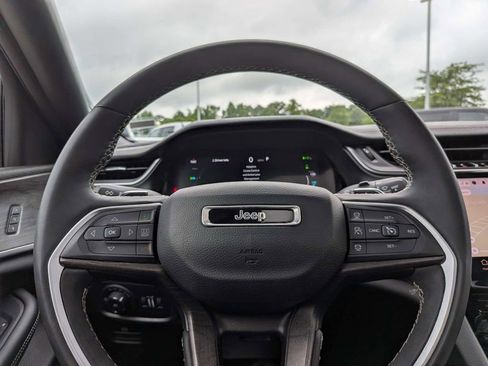 Used 2024 Jeep Grand Cherokee Limited 4xe AWD/4WD image 28