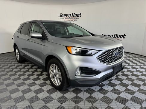 Used 2023 Ford Edge SEL w/ Convenience Package AWD/4WD image 9