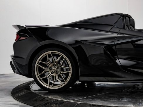 Used 2023 Chevrolet Corvette Z06 image 24