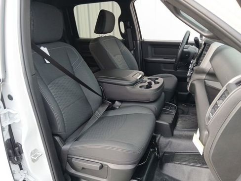 New 2026 RAM 3500 Tradesman w/ Chrome Appearance Group image 24