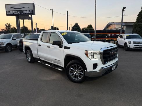 Used 2022 GMC Sierra 1500 Pro w/ Sierra Value Package AWD/4WD image 2