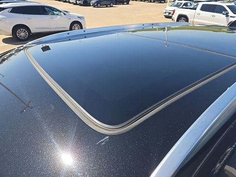 Used 2020 Cadillac XT5 Premium Luxury image 17