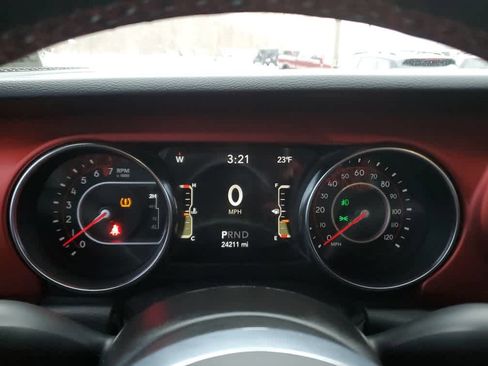 Used 2021 Jeep Gladiator Rubicon image 25