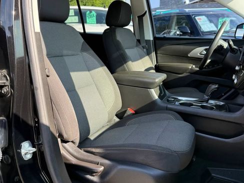 Used 2018 Chevrolet Traverse LT AWD/4WD image 24
