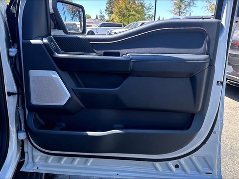 Used 2025 Ford F150 Raptor AWD/4WD image 27