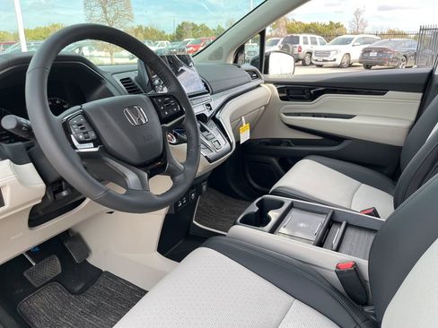 Certified 2026 Honda Odyssey Elite image 19