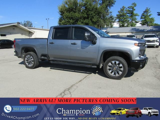 Used 2025 Chevrolet Silverado 2500 Custom w/ Custom Value Package AWD/4WD image 3