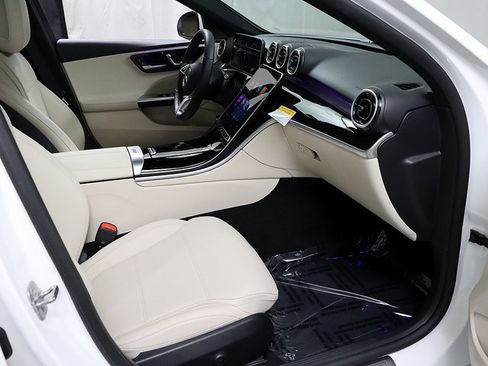 Certified 2025 Mercedes-Benz C 300 4MATIC Sedan image 32