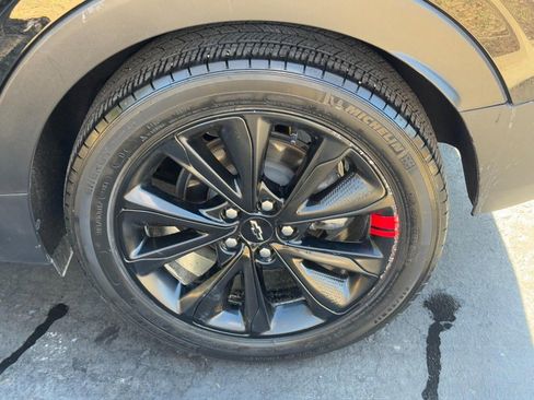 Used 2023 Chevrolet Bolt EUV LT w/ Convenience Package image 5