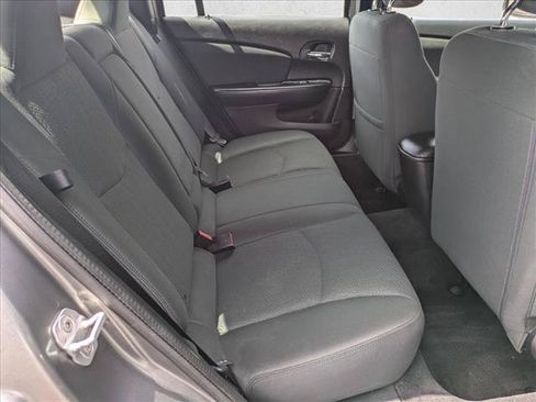 Used 2012 Chrysler 200 Touring FWD image 18
