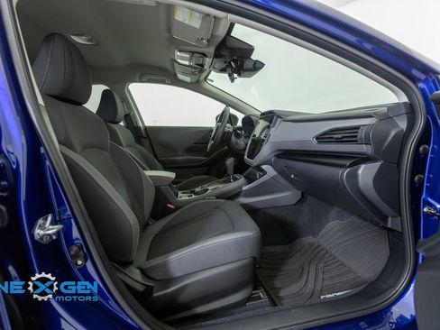 Used 2025 Subaru Crosstrek 2.0i Premium AWD/4WD image 39