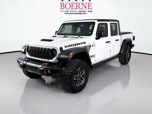 Used 2024 Jeep Gladiator Mojave w/ Convenience Group image 3