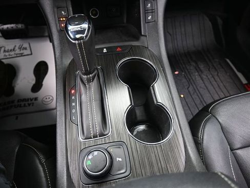 Used 2019 GMC Acadia SLT image 11