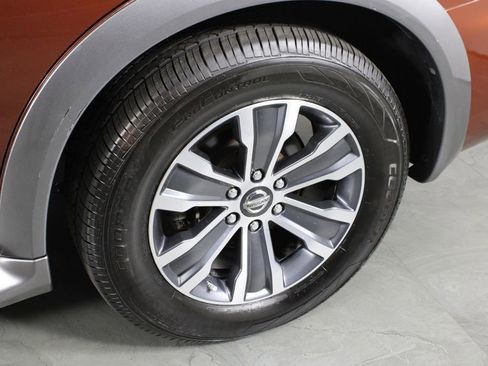 Used 2019 Nissan Armada SL w/ Premium Package image 12