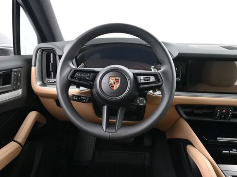 Certified 2026 Porsche Cayenne AWD/4WD image 12