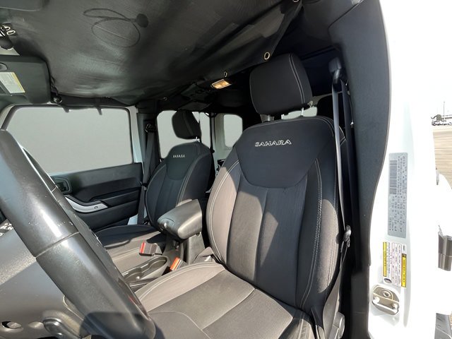 Used 2018 Jeep Wrangler Unlimited Sahara w/ Max Tow Package AWD/4WD image 12