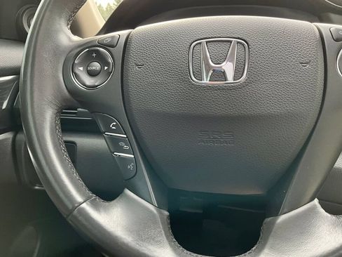 Used 2015 Honda Accord EX-L image 19