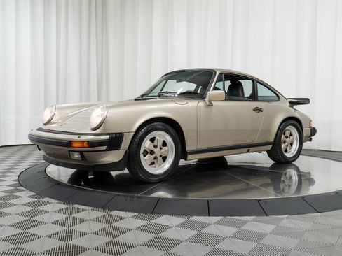 Used 1986 Porsche 911 Carrera image 30
