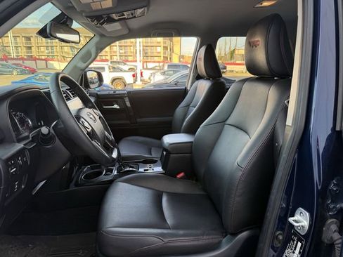 Used 2021 Toyota 4Runner Venture image 25