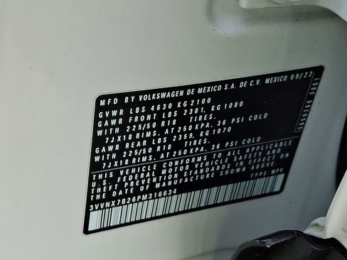 Certified 2023 Volkswagen Taos SE w/ Panoramic Sunroof Package image 29