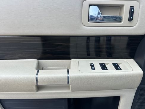 Used 2016 Ford Flex SEL FWD image 12