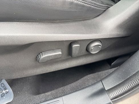 Used 2019 Subaru Forester Limited w/ Popular Package #3 image 21