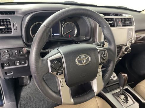 Used 2022 Toyota 4Runner Limited AWD/4WD image 28