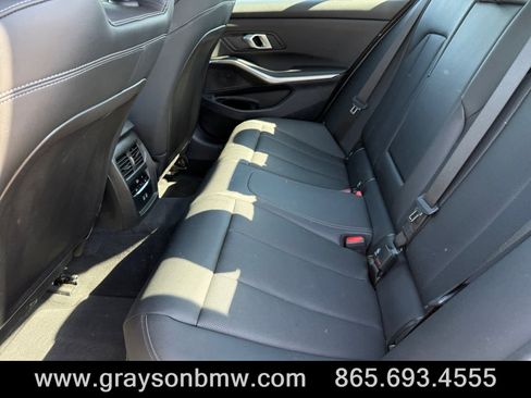 Used 2025 BMW 330i xDrive Sedan AWD/4WD image 17