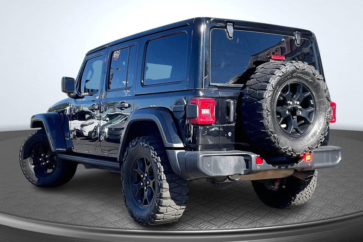 Used 2019 Jeep Wrangler Unlimited Sahara w/ Quick Order Package 24M Moab AWD/4WD image 2