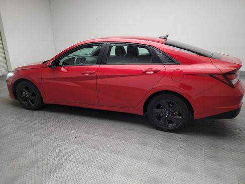 Used 2021 Hyundai Elantra SEL FWD image 3