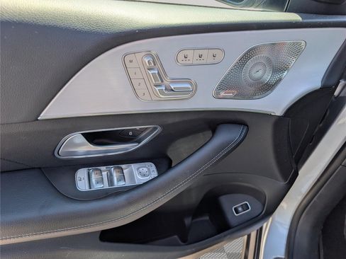 Used 2025 Mercedes-Benz GLE 350 4MATIC image 19