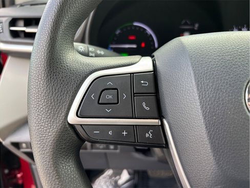 Used 2021 Toyota Sienna LE FWD image 22