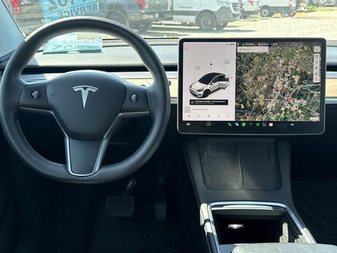 Used 2021 Tesla Model Y Long Range AWD/4WD image 4