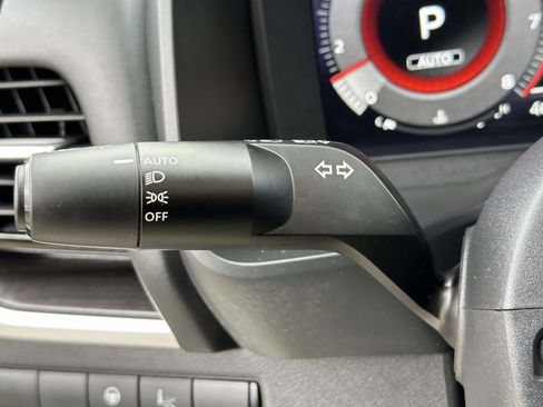 Used 2023 Nissan Rogue Platinum w/ Platinum Premium Package image 16