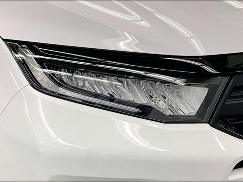 Used 2025 Honda Odyssey Sport-L image 33