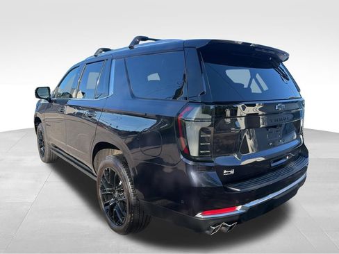 Used 2025 Chevrolet Tahoe High Country AWD/4WD image 3
