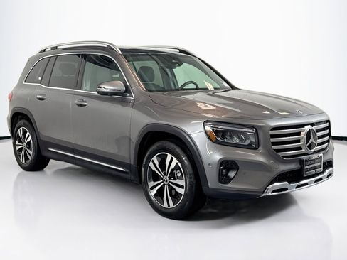 Used 2026 Mercedes-Benz GLB 250 image 3