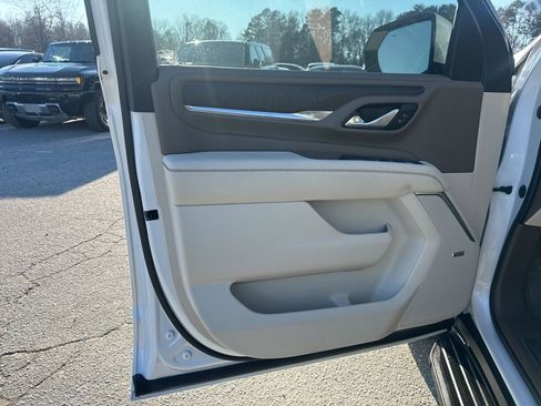 Used 2021 GMC Yukon Denali image 28