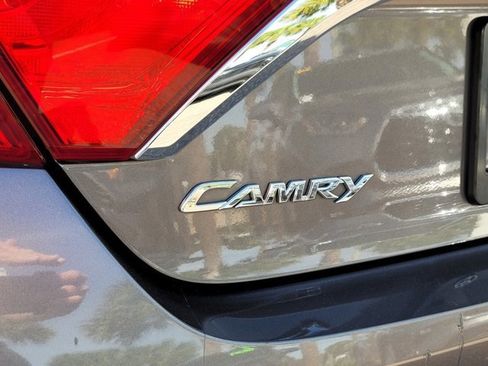 Used 2017 Toyota Camry XLE image 10